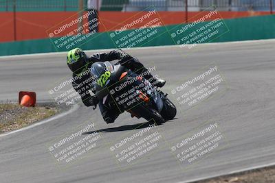 media/Apr-20-2025-AHRMA (Sun) [[393a79c373]]/Race/Group 10/Turn 4b/